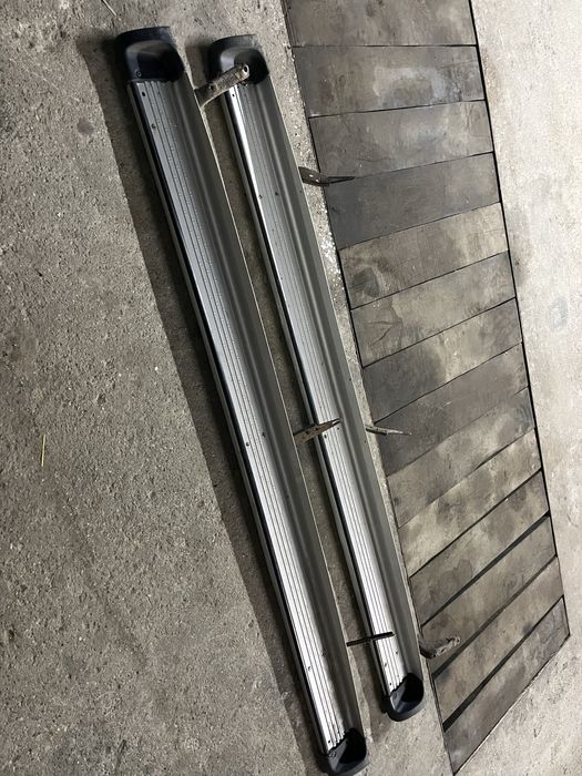 Progi nakładka na zderzak toyota hilux