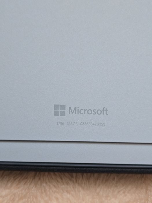 Microsoft surface pro 5 Black 1796  4/128 i5-7300U