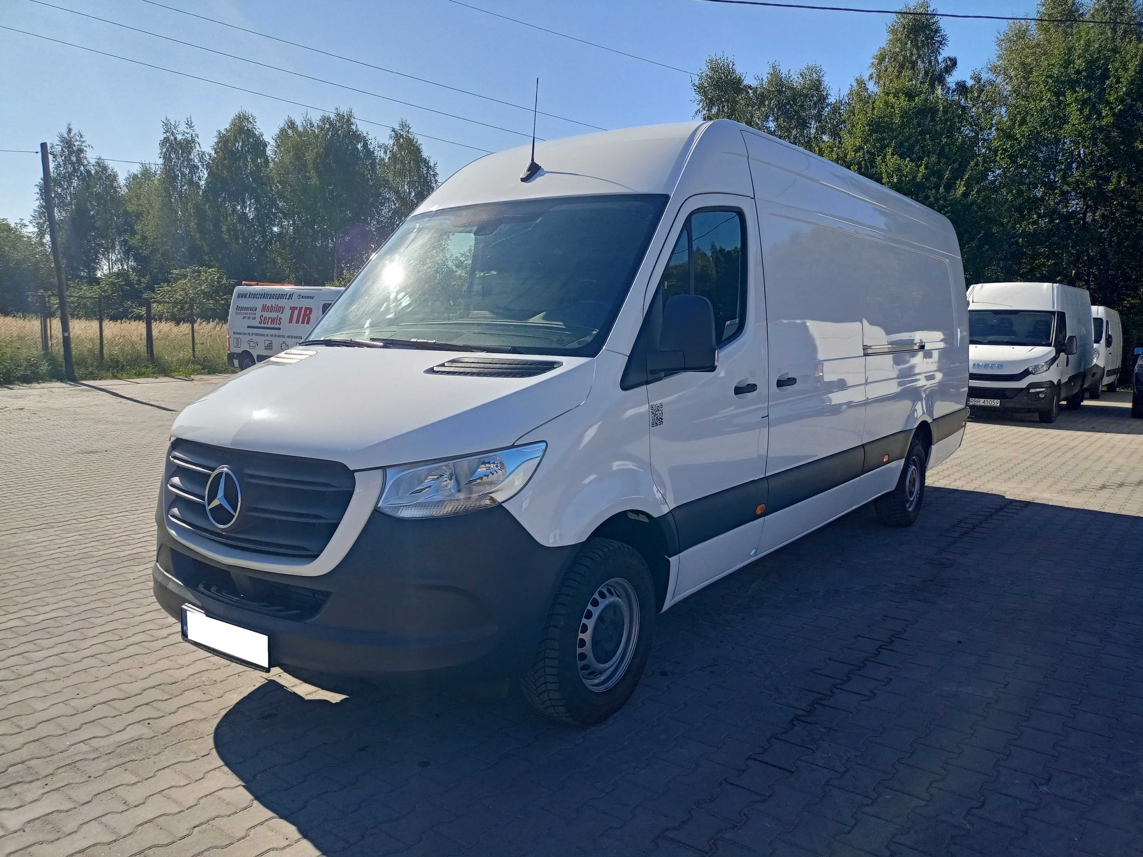 Wynajem busa Mercedes Sprinter 2021r./ 2.2 diesel/150km/ max długi