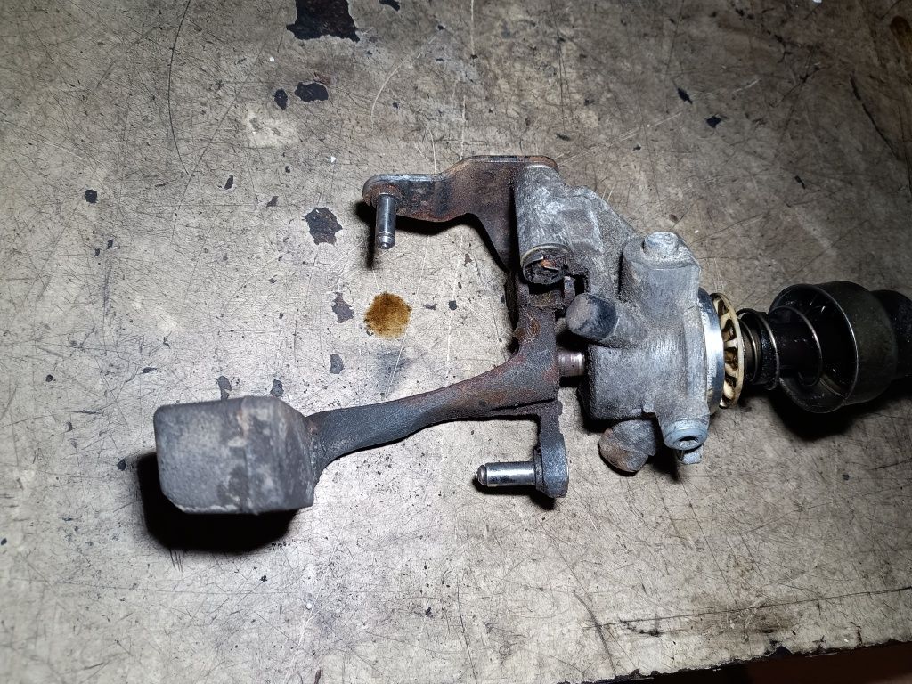 Wybierak skrzyni biegów 1.9tdi VW Golf IV bora audi A3 skoda Seat oryg