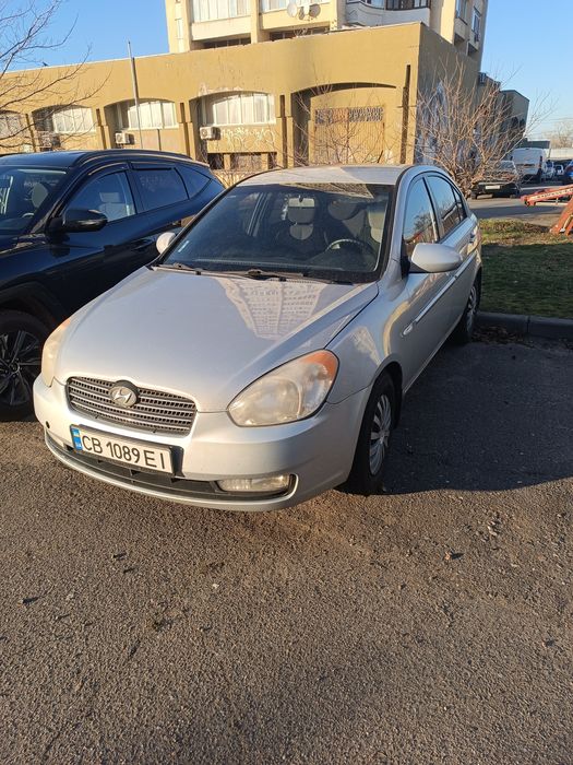 Хюндай акцент 
https://m.olx.ua
Продаж Hyundai Accent - Київ