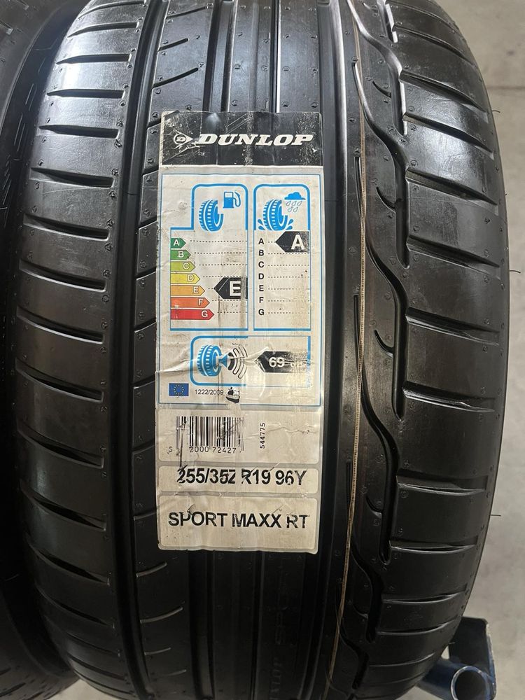 255/35/19+225/40/19 R19 Dunlop SP SportMaxx RT 4шт нові