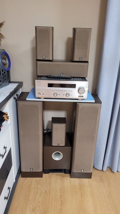 Kino domowe Yamaha RX-V557