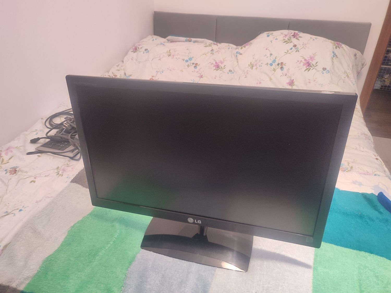 Monitor LG Flatron E2351VR-BN