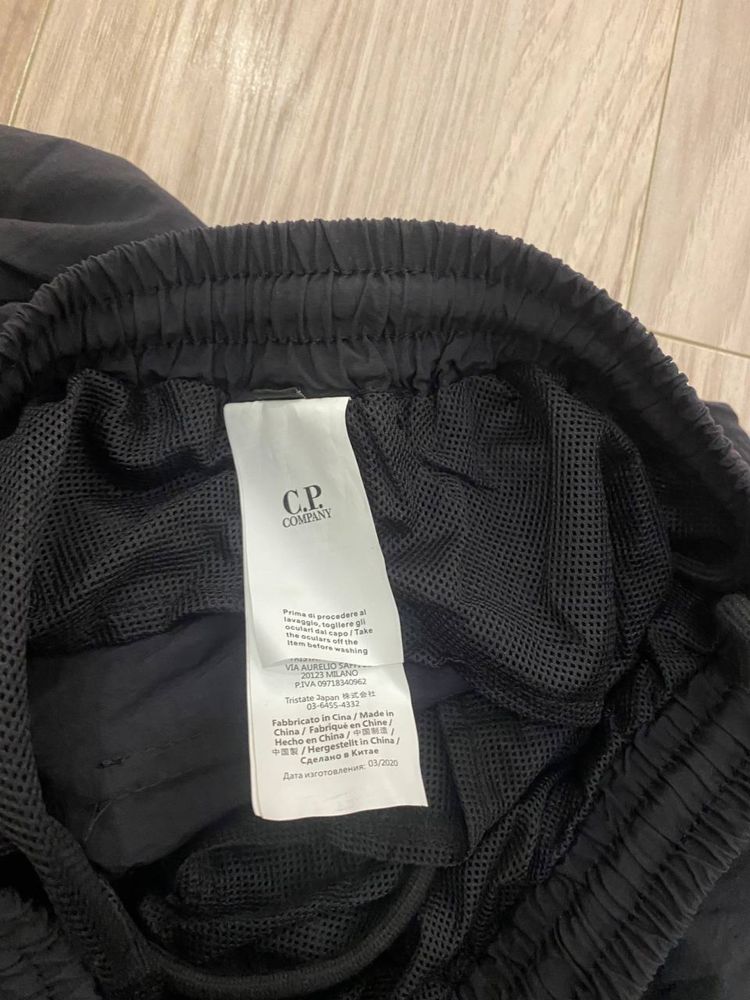 Мужские шорты CP Company