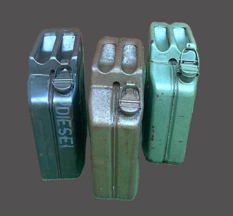 Jerricans antigos, estilo militar 20lts e 10 litros