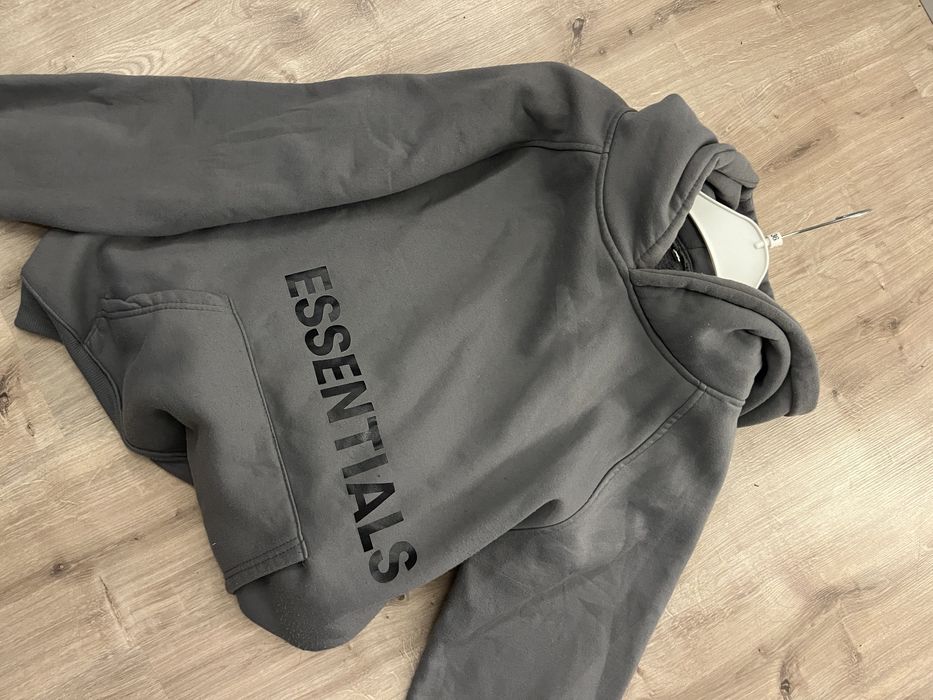bluza essentials