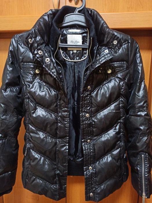 Куртка  оригинал демисезонную  фирменная  женская Pepe jeans ( пух-пе