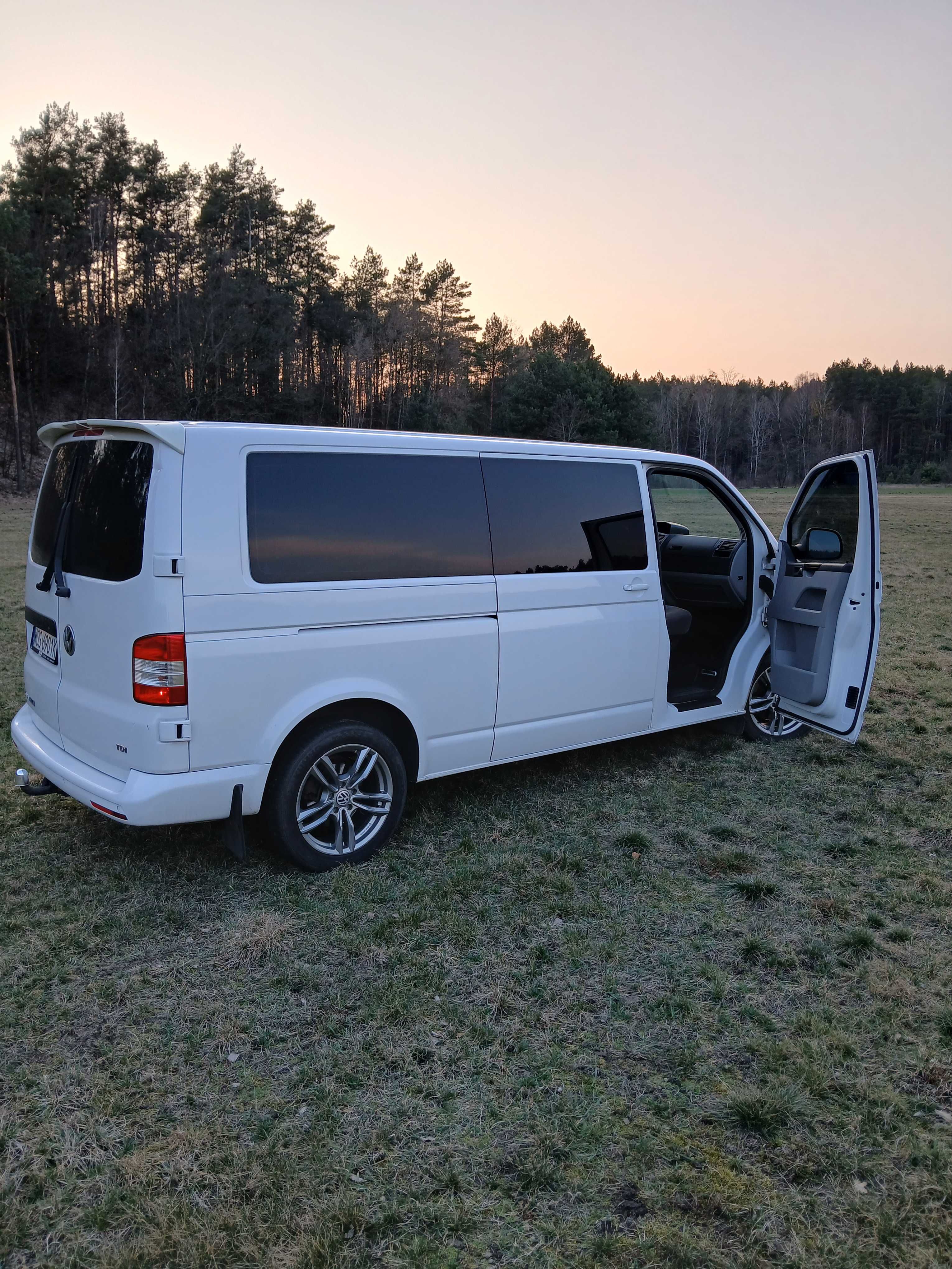 Caravelle Volkswagen long 170tys silnik Zamiana