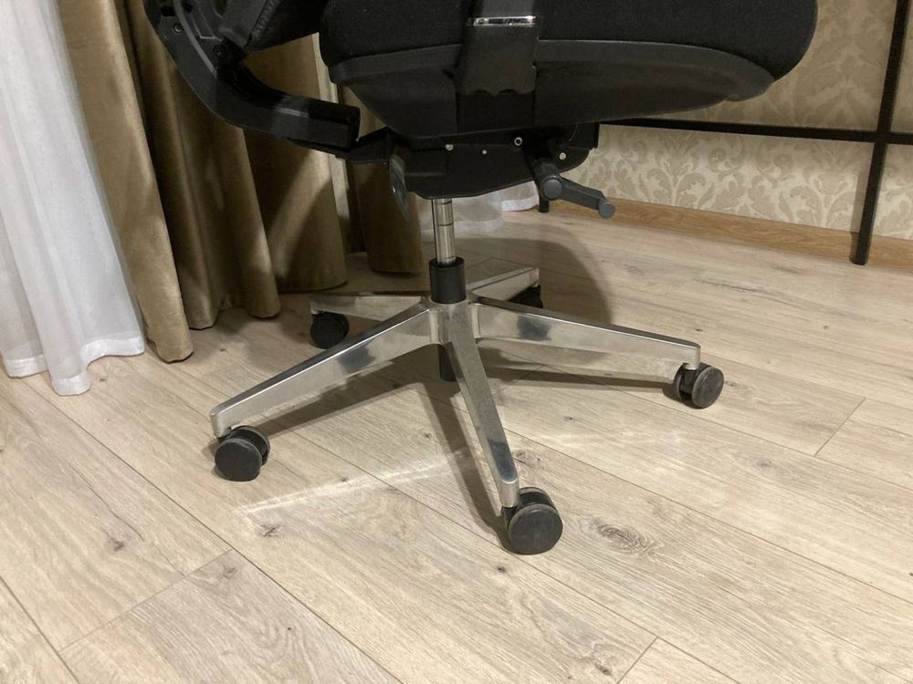 Офісне, ортопедичне крісло Ergo Chair 2 Kreslalux