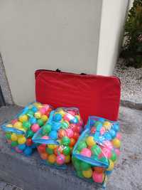 Piscina/Parque infantil com 320 bolas