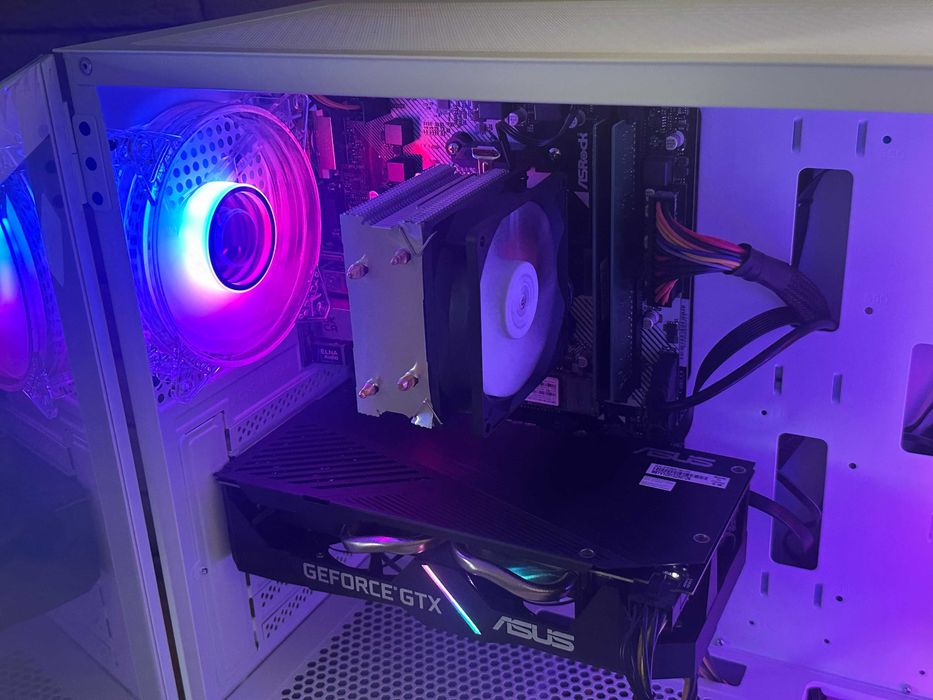 Komputer Gamingowy GTX 1660 Super 16GB RAM Ryzen 5 3600 Biały do Gier