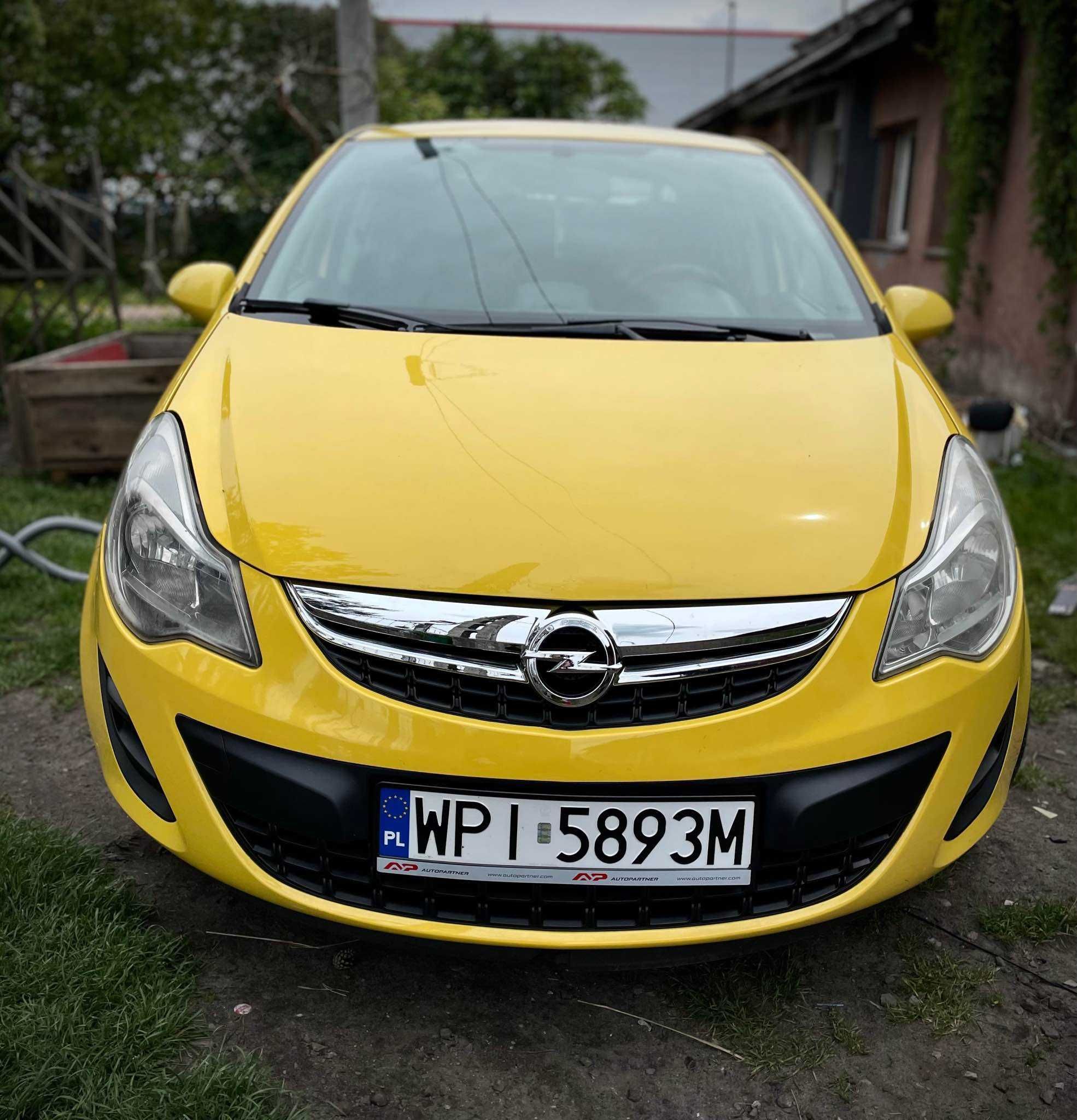 Opel Corsa 1.2 16V Cosmo