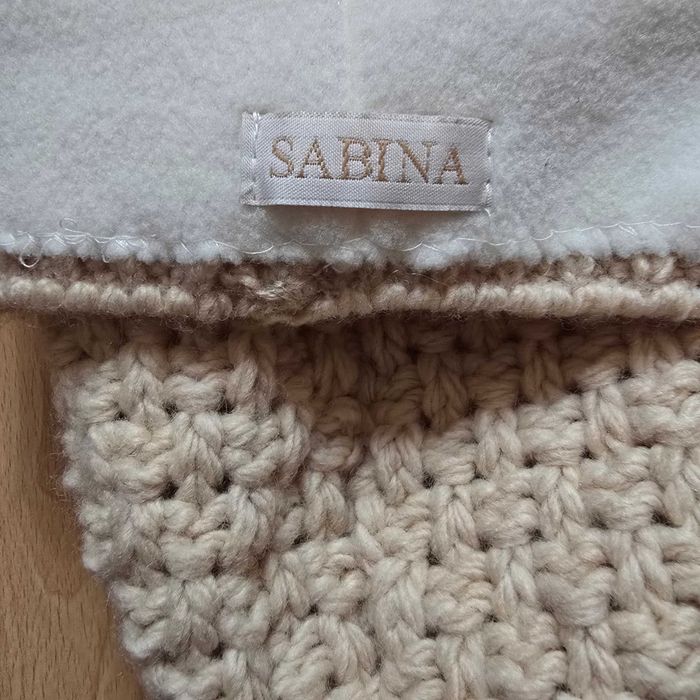 Czapka z wełną, écru