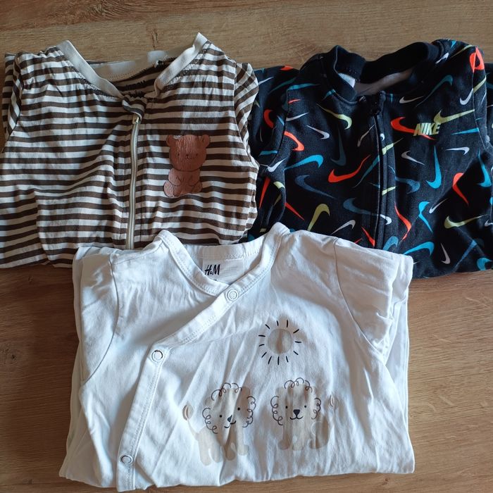 Piżamki pajacyki r74 na zamek Nike