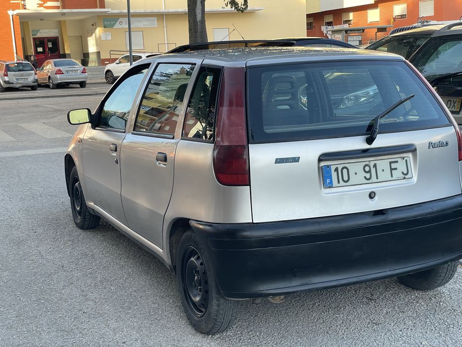 Fiat Punto com apenas 138.000km