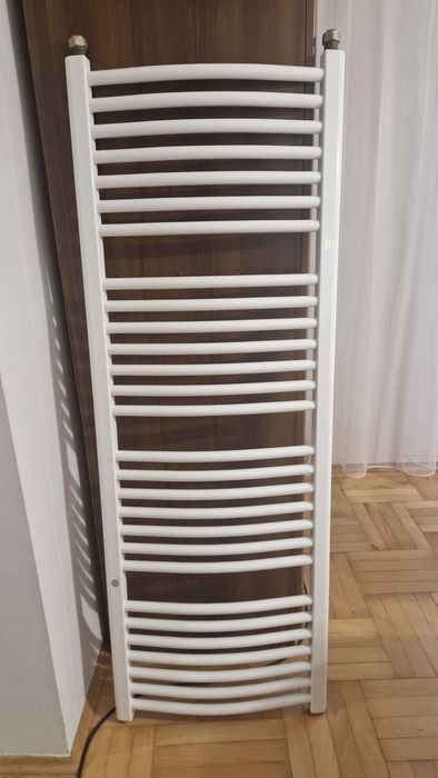Grzejnik łazienkowy biały