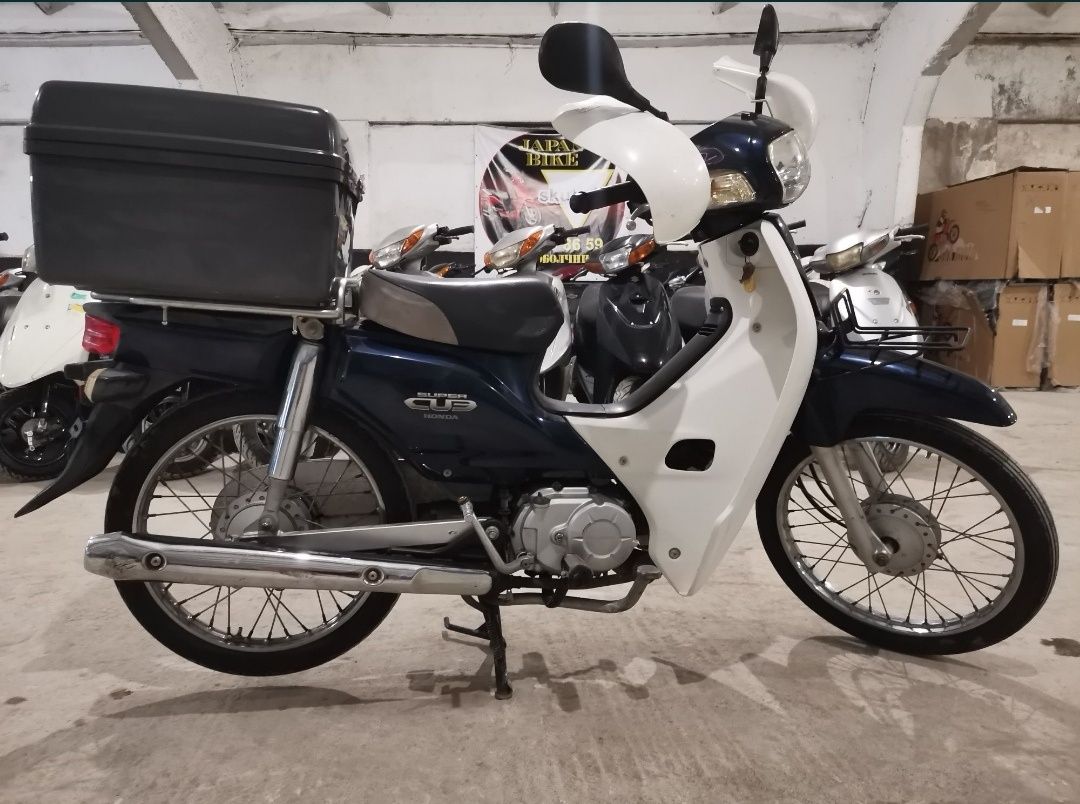 Honda Super Cub AA 04 з Японії