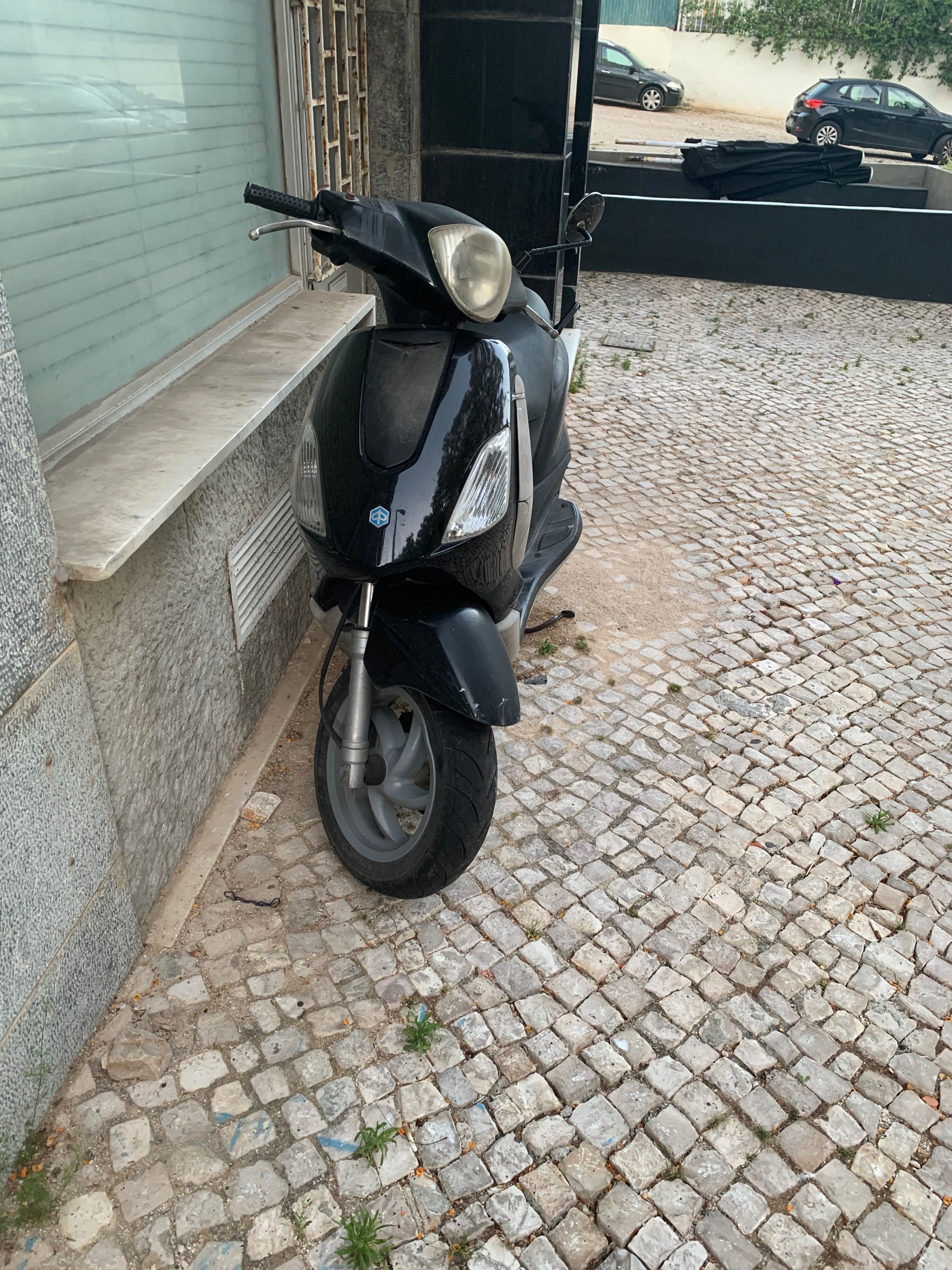 Piaggio fly 50 4T