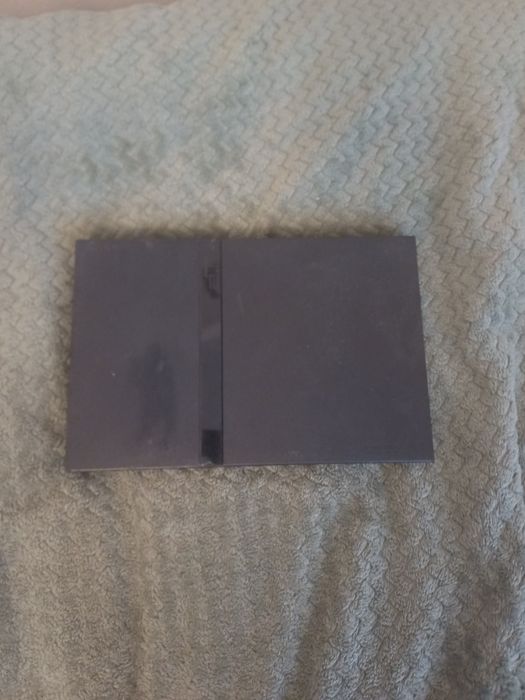 PlayStation 2 slim + 18 gier