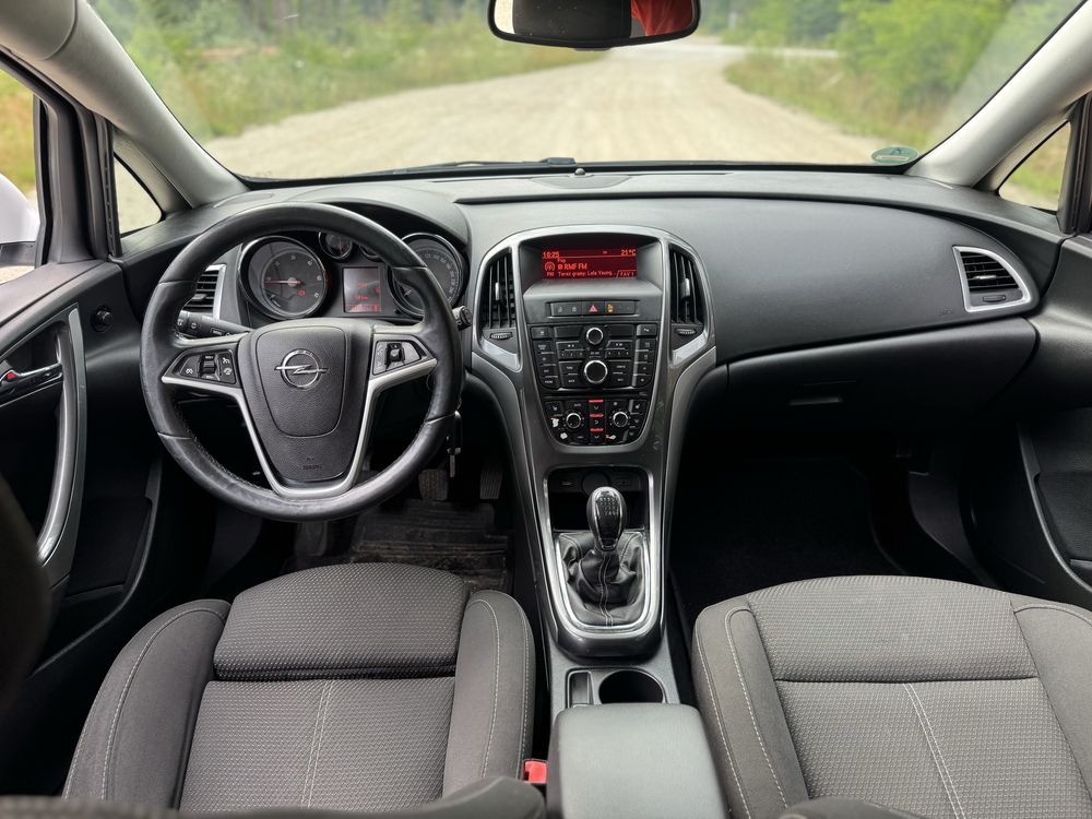 Opel Astra J, 2012, Full opcja