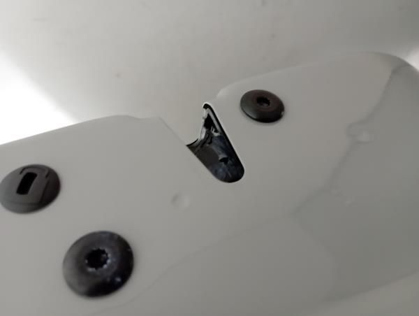 Fechadura / fecho porta trás esquerdo SKODA Karoq (NU7)