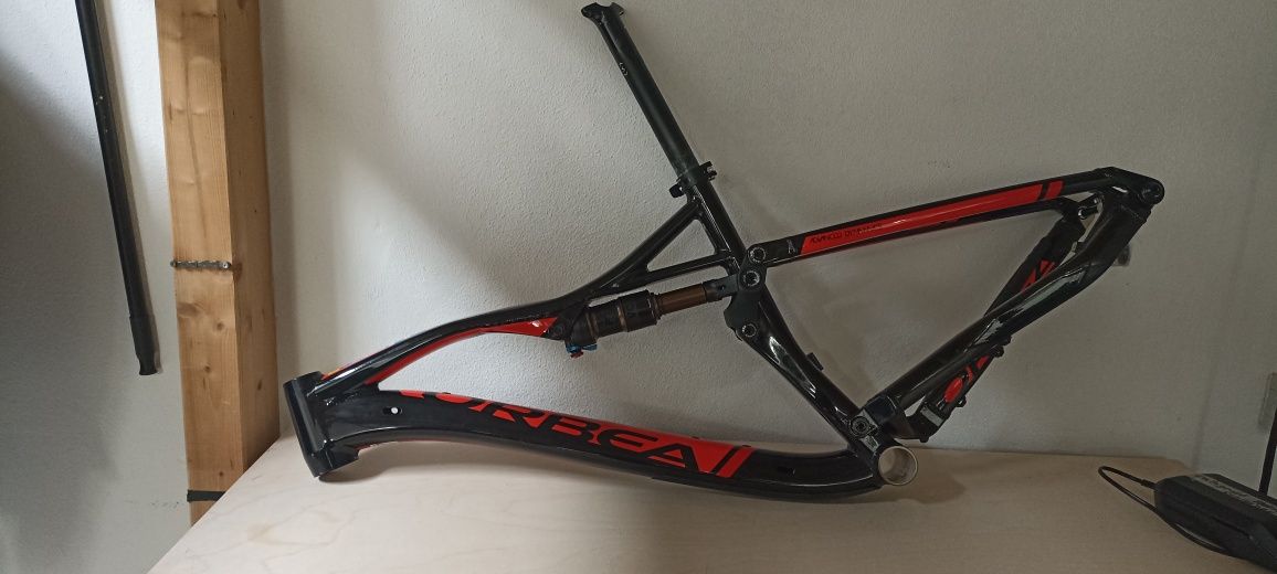 Nowa rama orbea occam+ damper fox.