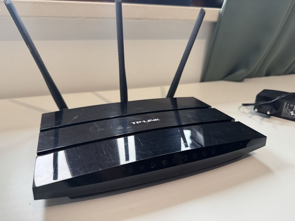 Router Modem wirelees Wi-Fi ADSL2+ Tp-link TD-W8970