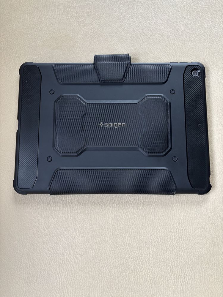 iPad 8 generacji 32 GB space grey. Stan idealny