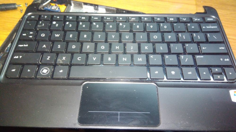 Carcaça palmrest com teclado HP mini 210