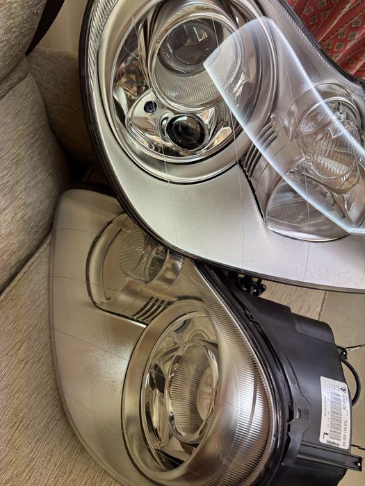 *NOVO - Conjunto opticas frontais bi-xenon Porsche Cayenne 955