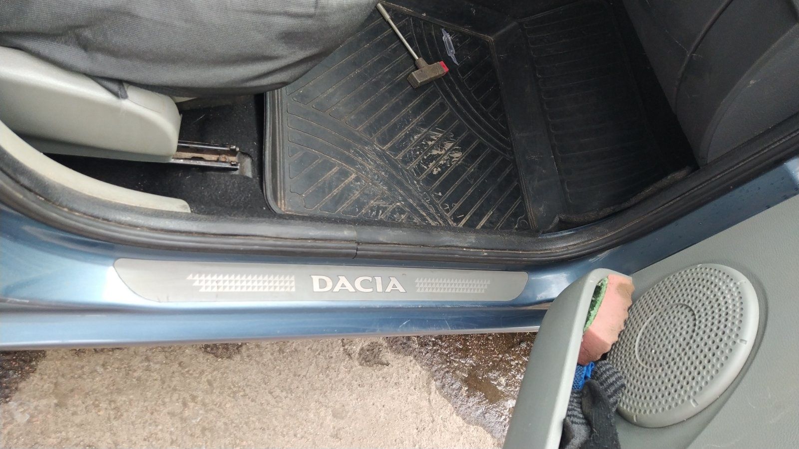 Dacia Logan (Логан) 1.6 2007  бензин - газ