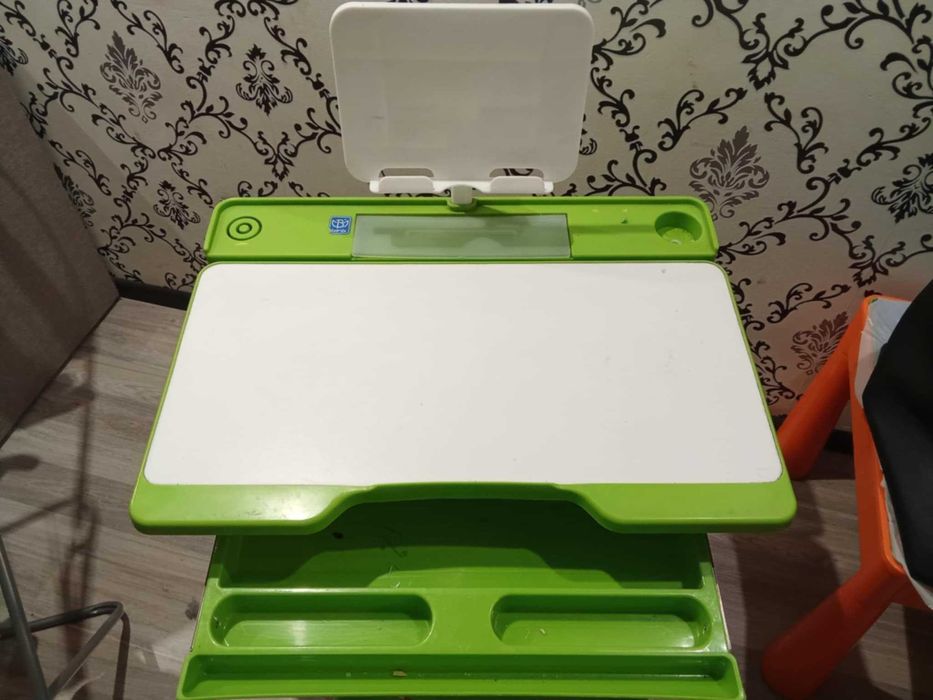 Школьная парта детская от 8до 13 лет