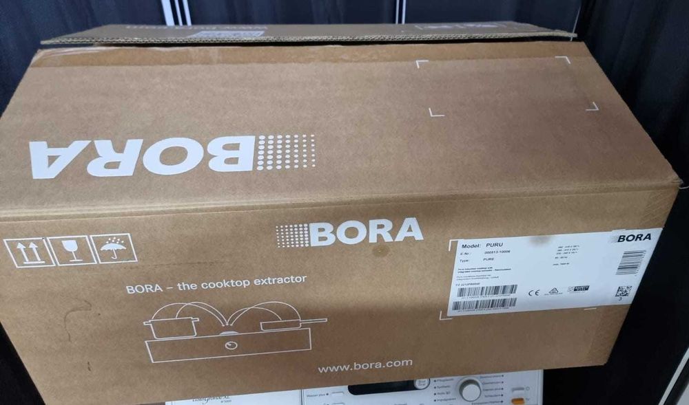 Płyta indukcyjna z wyciągiem oparów powietrza BORA Pure,76 cm.Jak nowa