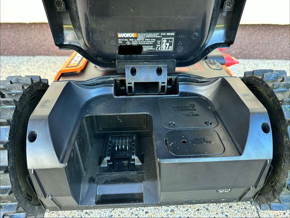 Kosiarka Robot Landroid Worx WR142E M700