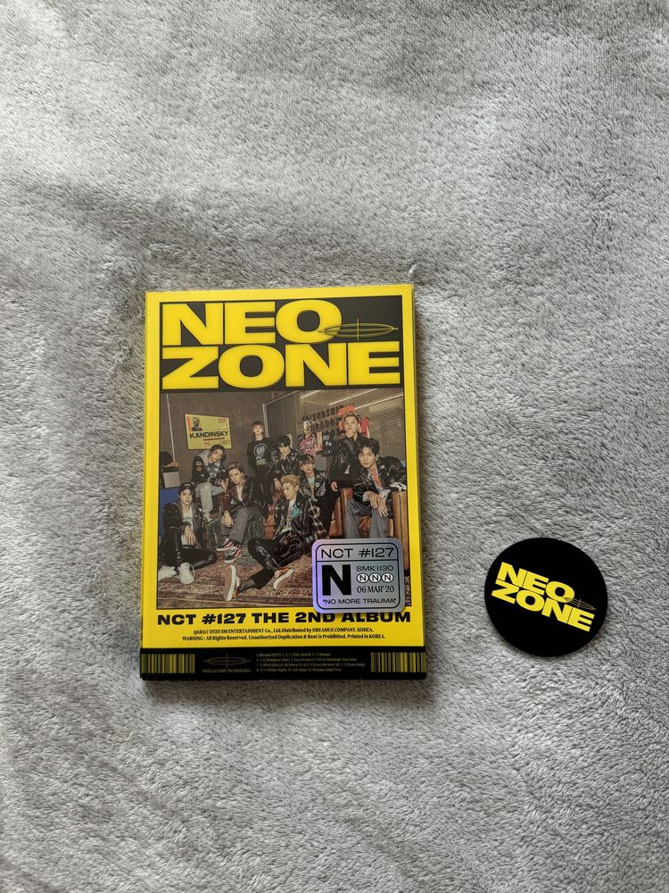 К-поп альбом NCT 127 neozone N