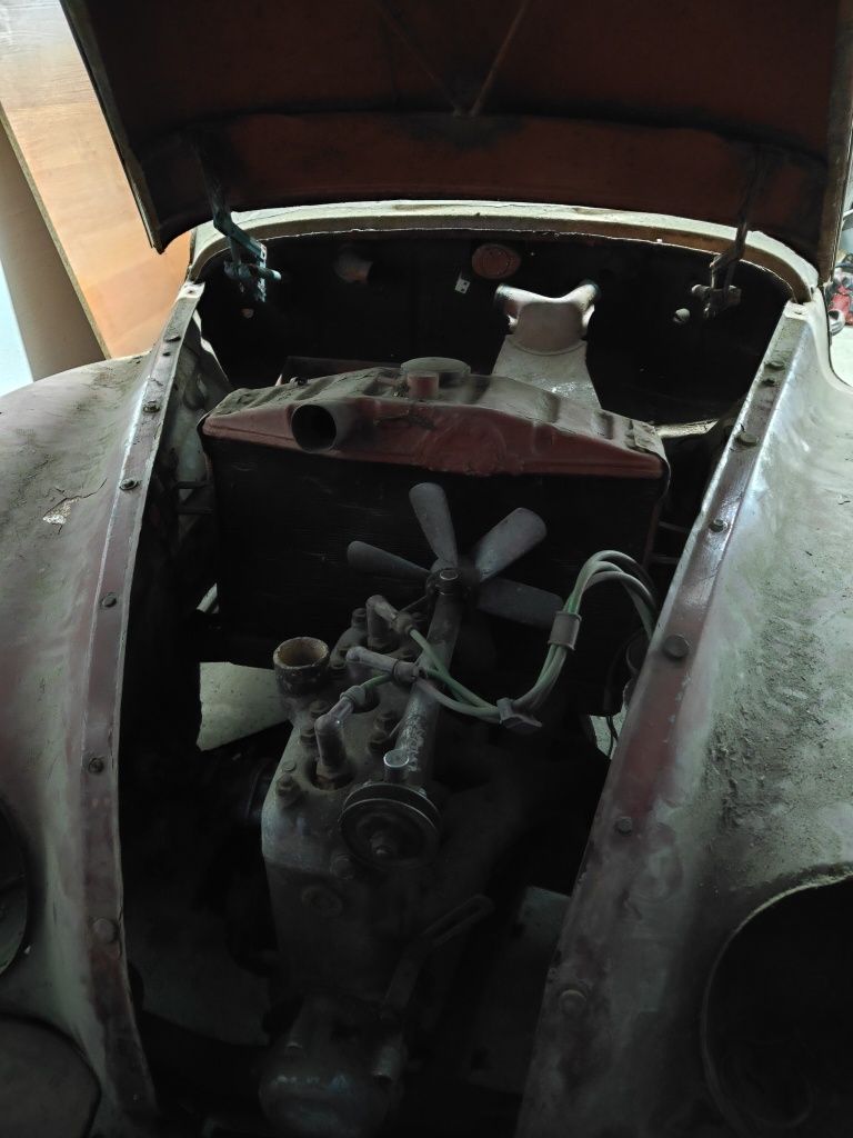 IFA F9 1952r - auto do remontu