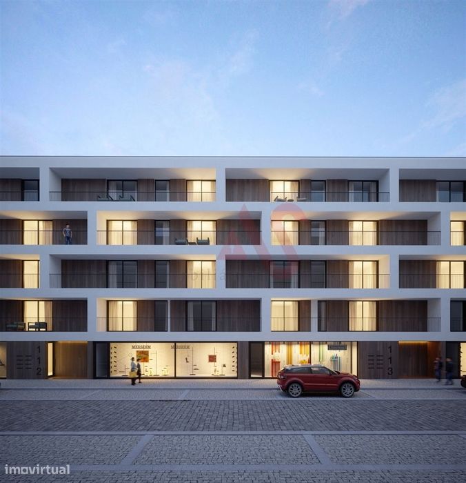 Loja em construção no centro de Paços de Ferreira com 76 m2