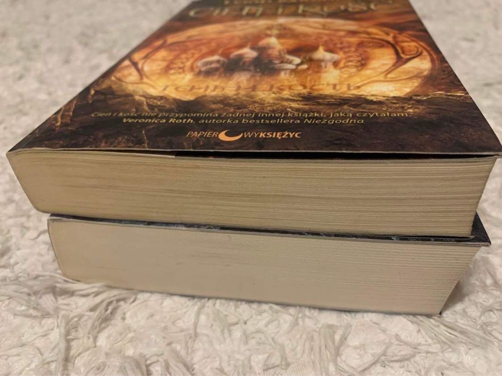 Leigh Bardugo Cień i kość
