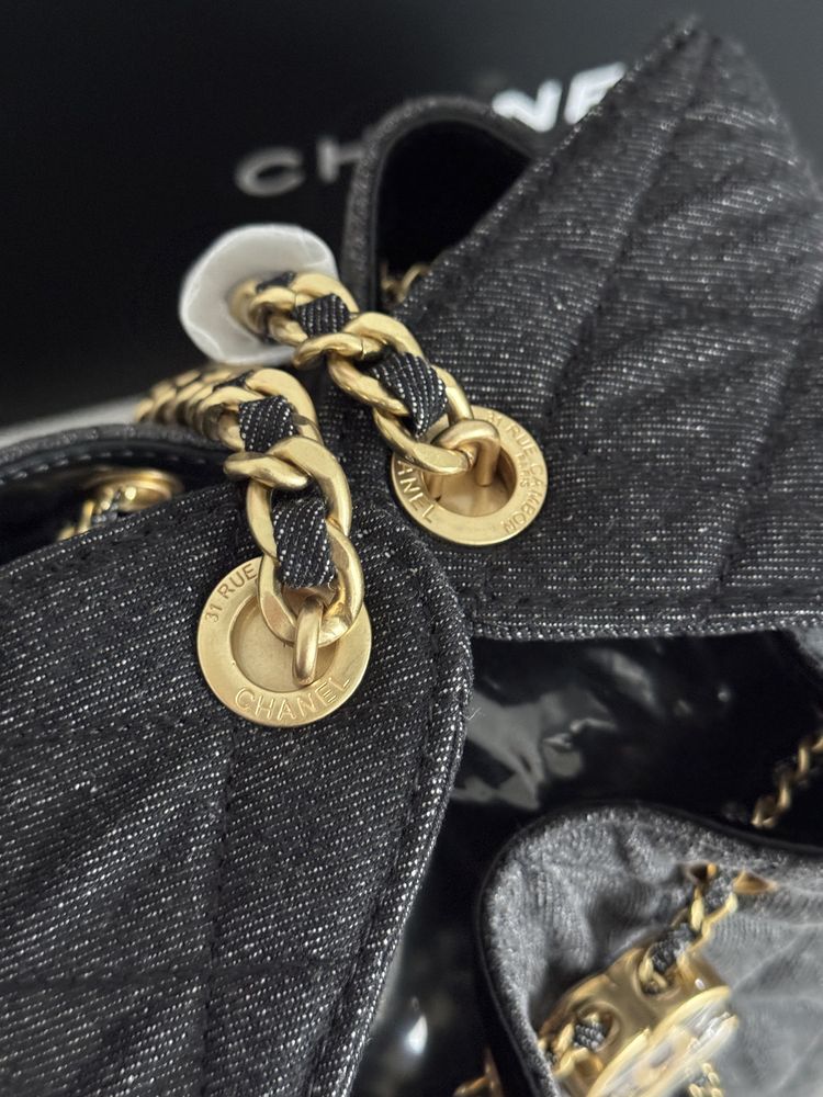 Chanel hobo demin