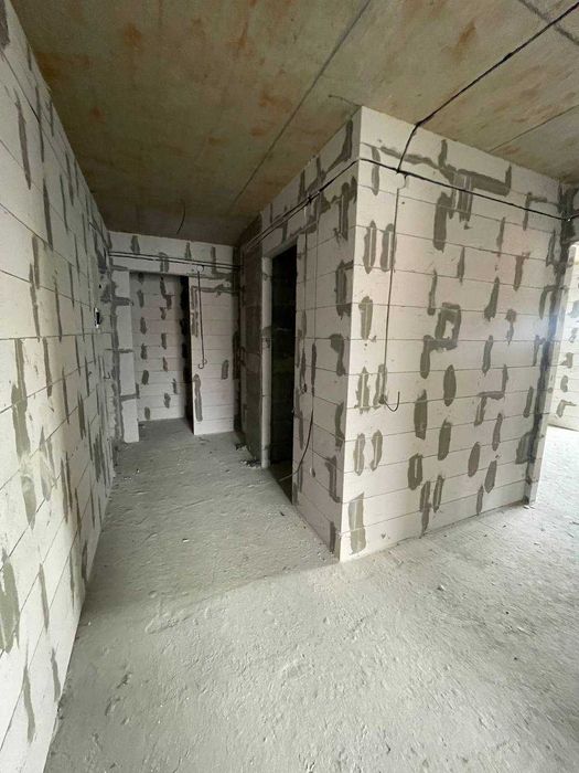 2 кімн Тролейбусна. Новобудова. На здачі.