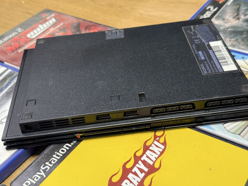Playstation 2 com jogos, comando e cartao de memoria