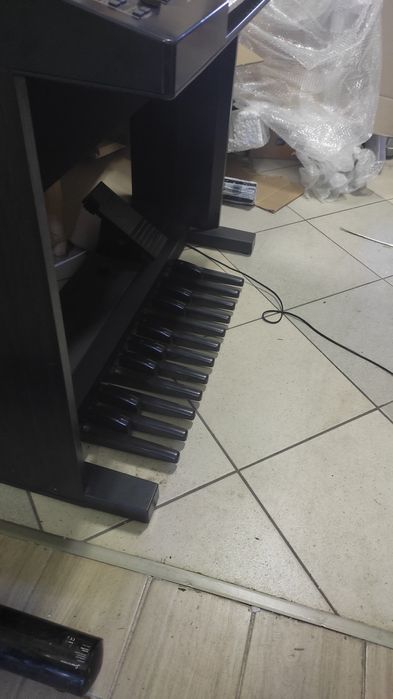 Organy elektroniczne Yamaha HE 6