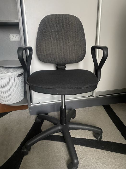 Крісла для дому та офісу