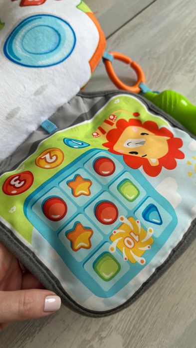 Подушка для гри на животику Fisher-Price