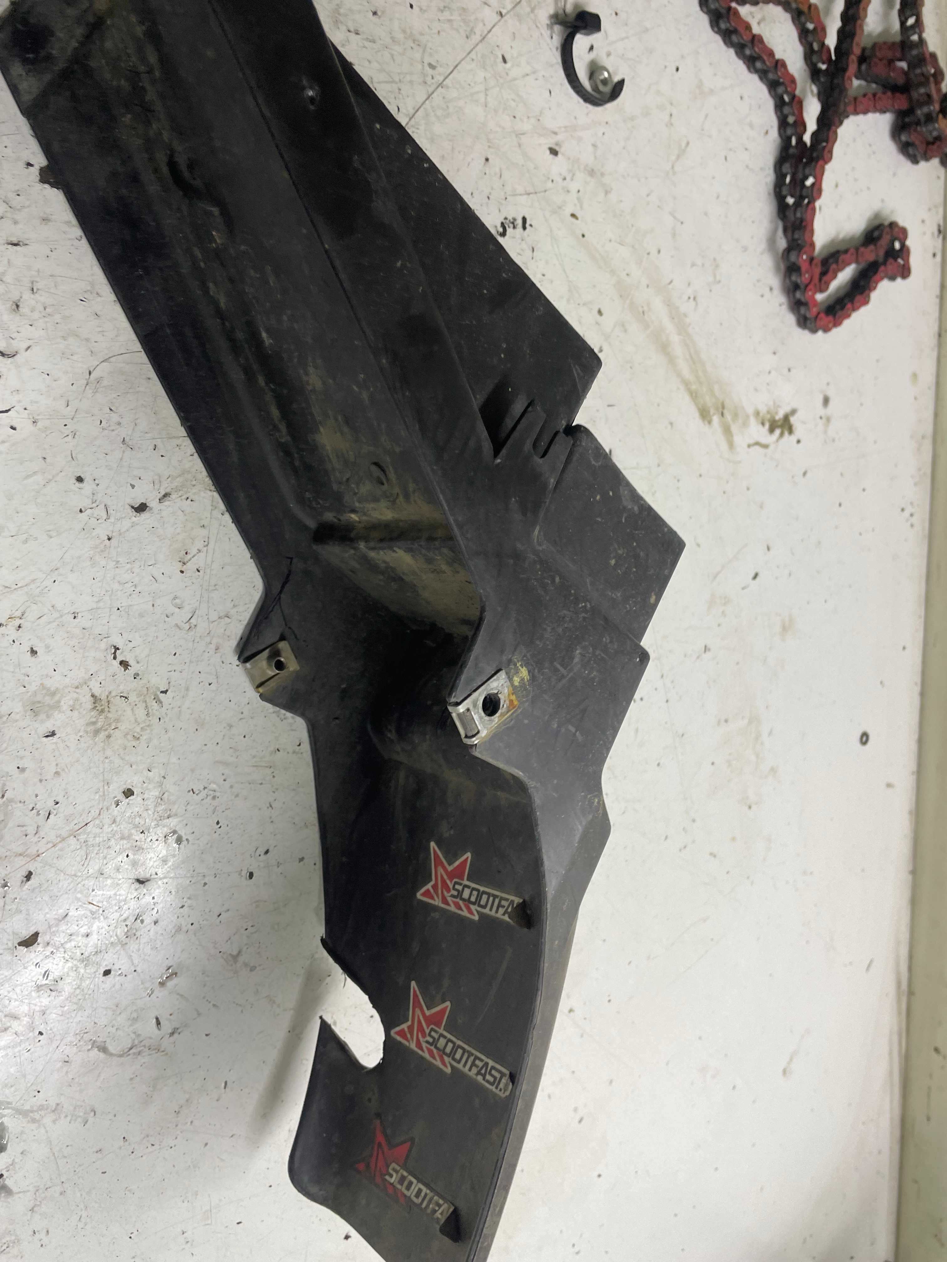 Derbi senda sm xtreme xr 50 nadkole mocowanie tablicy rejestracyjnej
