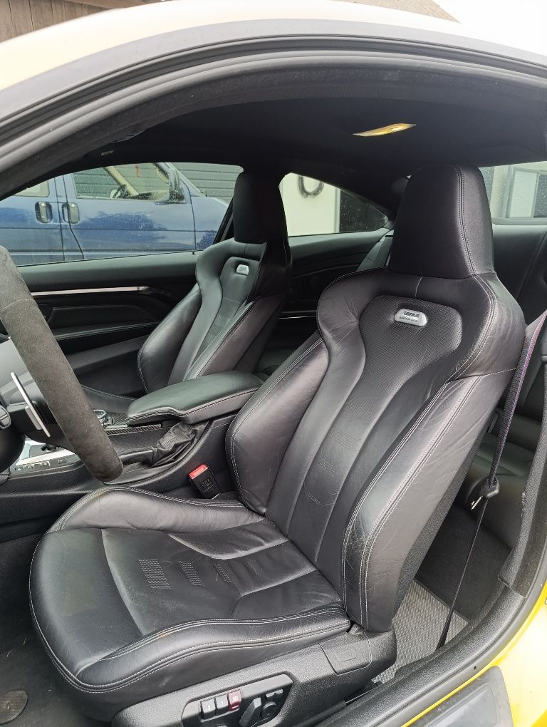 BMW M4 F82 Austin Yellow