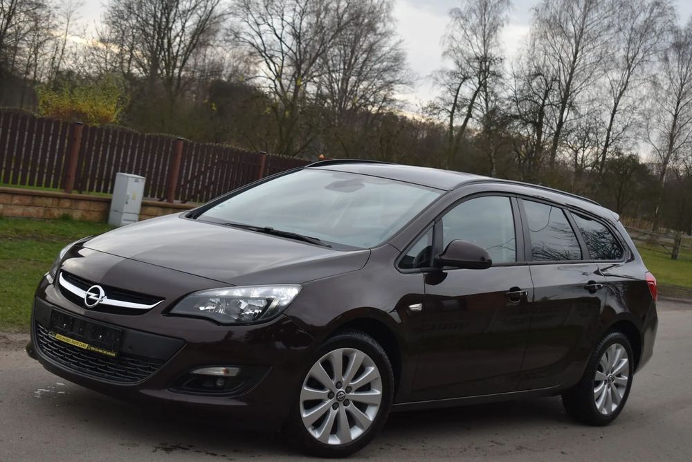 Opel Astra 1.4TURBO ^2015r^Bogata Opcja^Navi^Pół skóry^1Ręka^Nowe Opony^Aso
