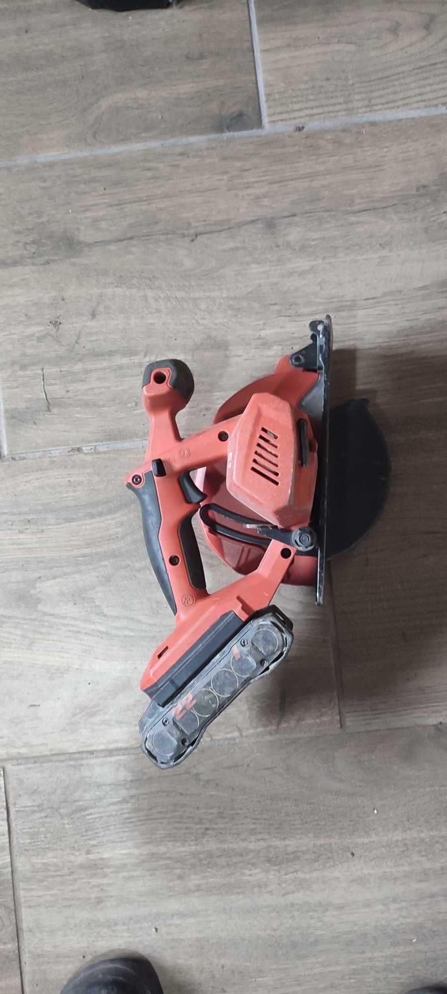Akumulatorowa pilarka tarczowa do metalu Hilti SC 5ML-22
