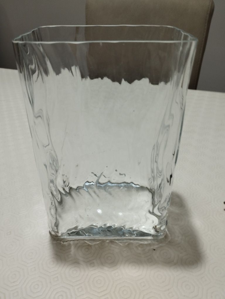 Vendo jarra nova